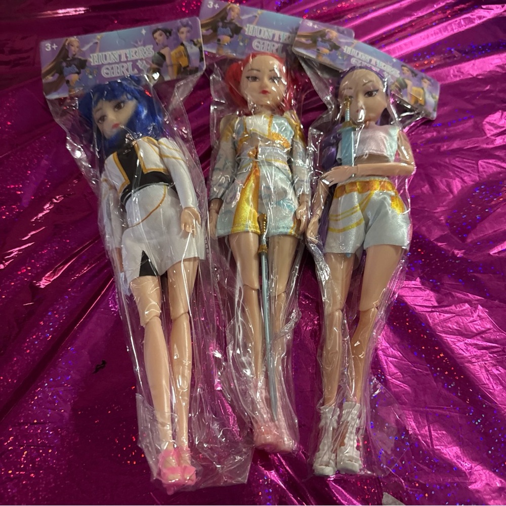 CLONE K POP dollsTrendy Party Dolls with Vibrant Hair